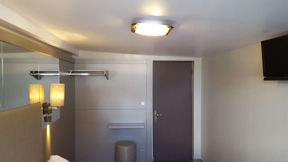 Pratic Hotel Paris Bagian luar foto
