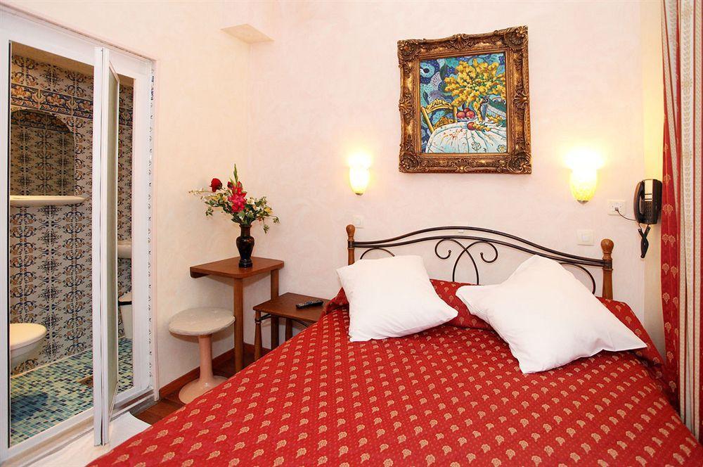 Pratic Hotel Paris Bagian luar foto