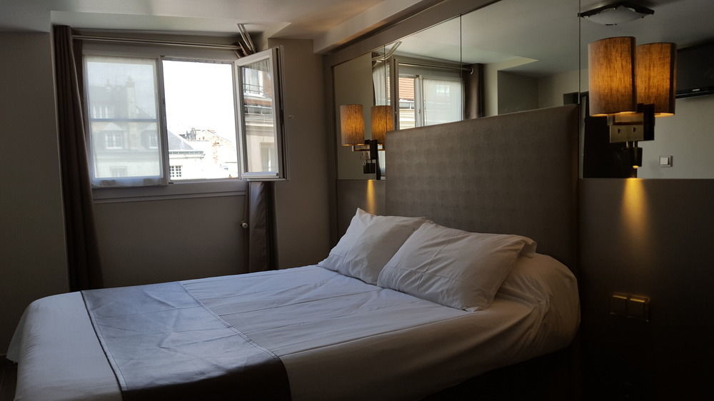 Pratic Hotel Paris Bagian luar foto