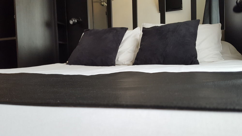 Pratic Hotel Paris Bagian luar foto