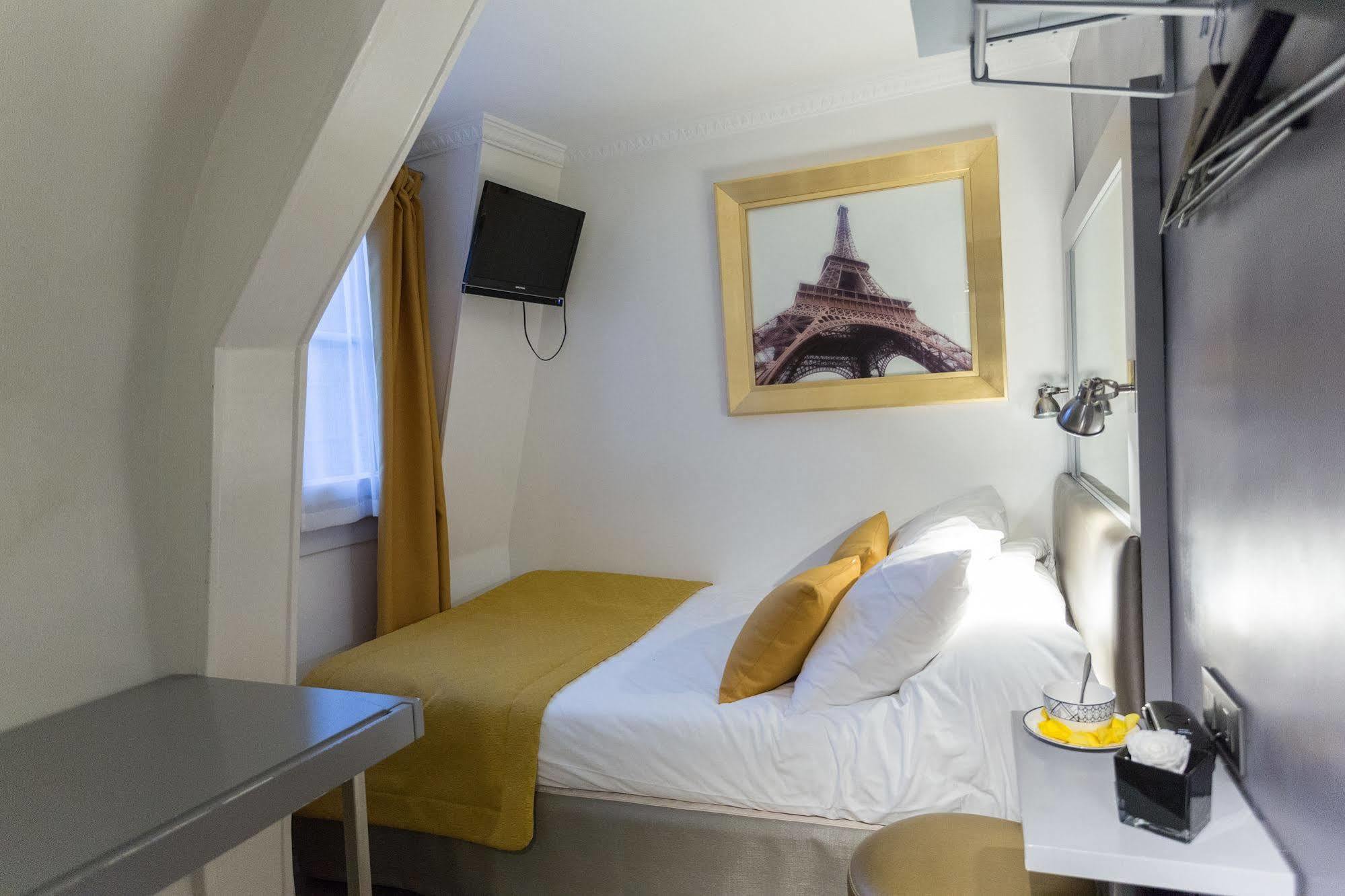 Pratic Hotel Paris Bagian luar foto