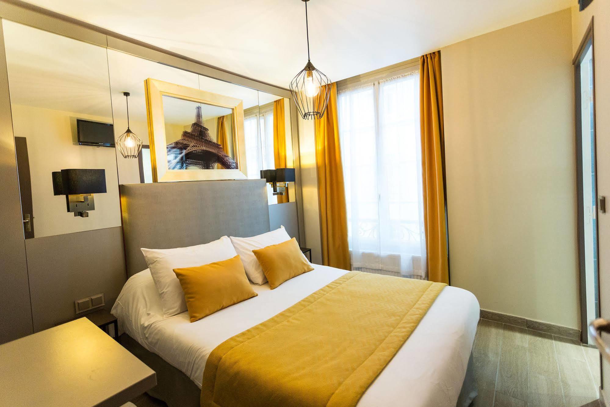 Pratic Hotel Paris Bagian luar foto